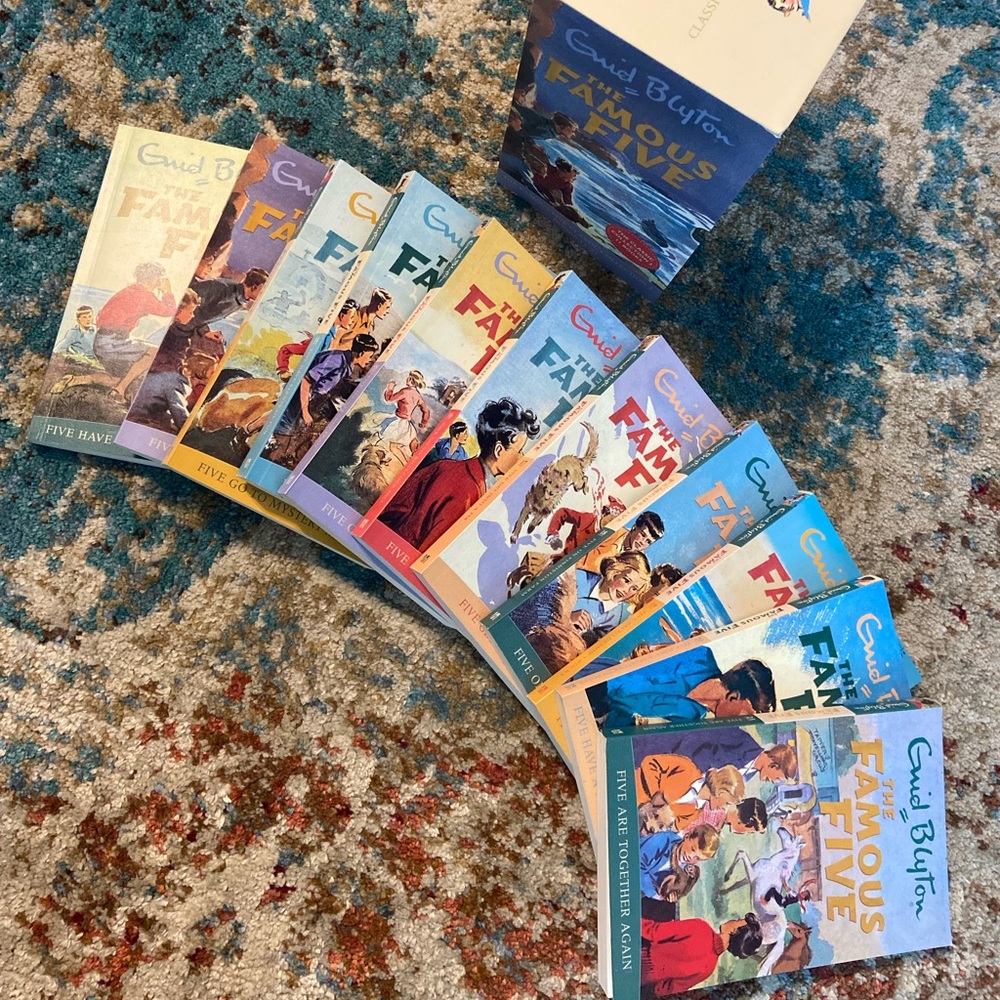 Famous five box set - books 11-21